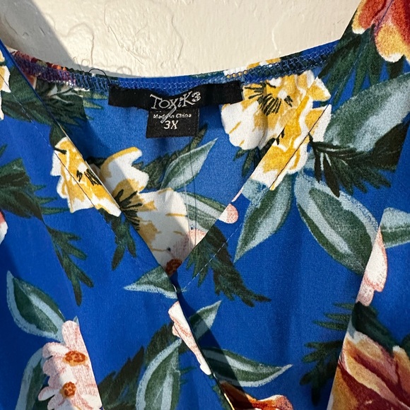💙TOXIK Blue Hawaiian Floral Jumpsuit - Picture 3 of 9